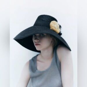 Zara flower hat